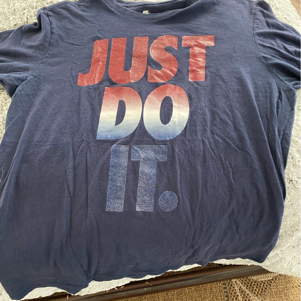 Nike T-shirt